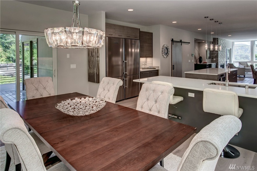 7429 E Mercer Way, Mercer Island, WA 98040 - photo 1