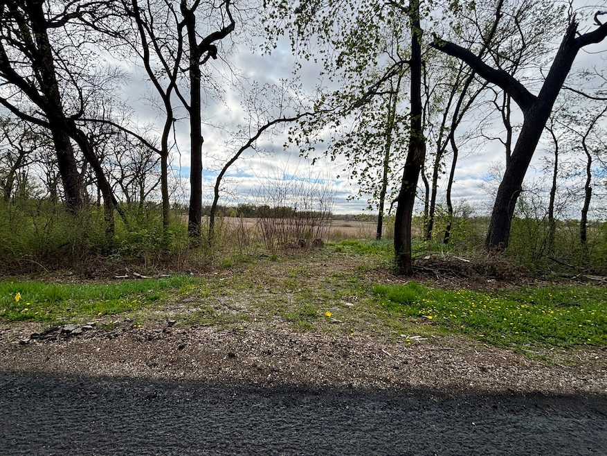 41092 N Deep Lake Rd, Antioch, IL 60002 - photo 1