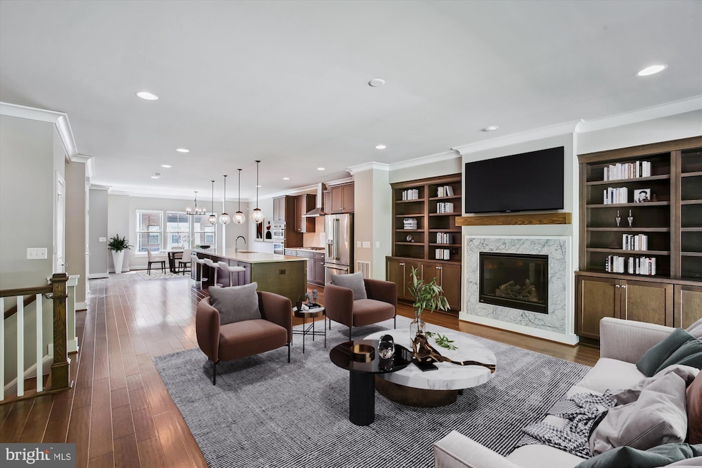 Under Contract $934,900