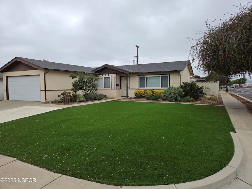 801 W Airport Ave, Lompoc, CA 93436 - photo 1