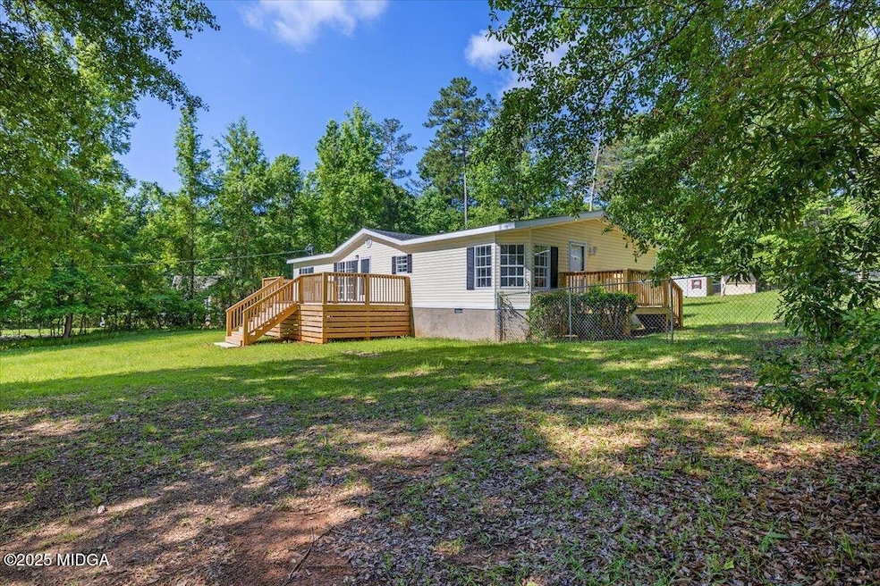 165 Forest Hill Dr, Eatonton, GA 31024 - photo 1