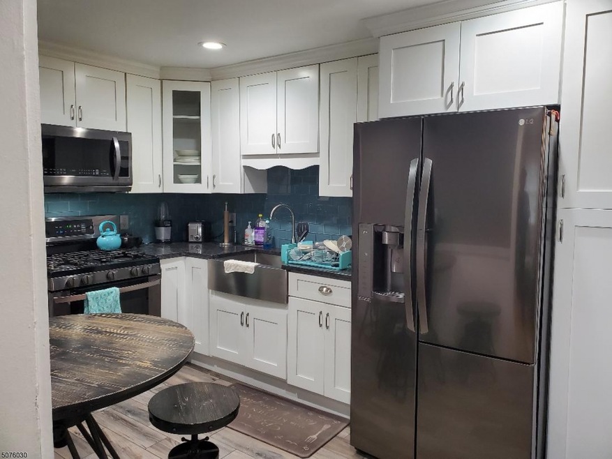 126 Floyd Ave, Bloomfield, NJ 07003 - photo 1