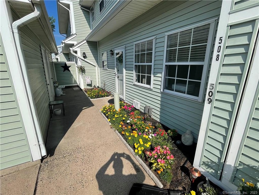 508 Spring Meadow Rd unit 508, South Windsor, CT 06074 - photo 1