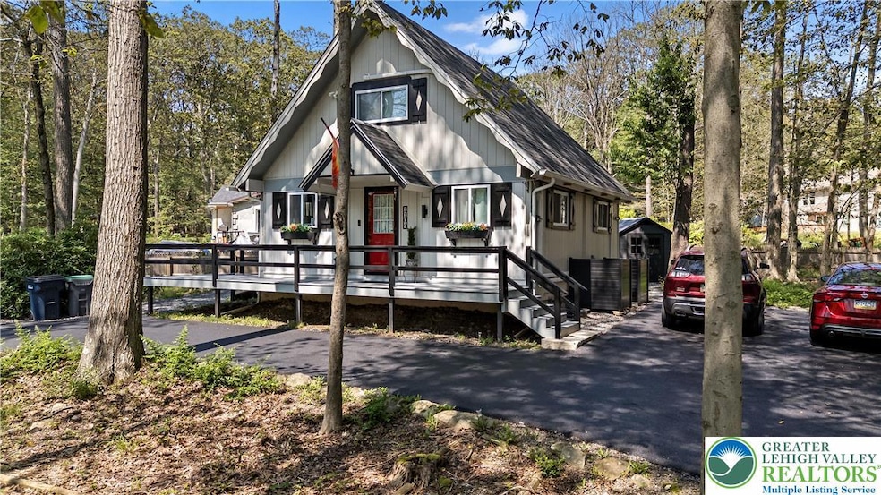 1104 Crescent Cir, Tobyhanna, PA 18466 - photo 1