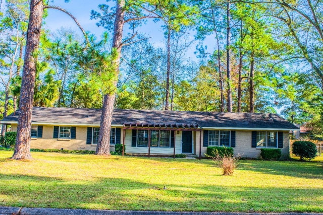 1605 Fern Dr, Dothan, AL 36301 - photo 1