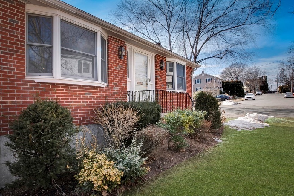 41 Fairview Ave, Swampscott, MA 01907 - photo 1