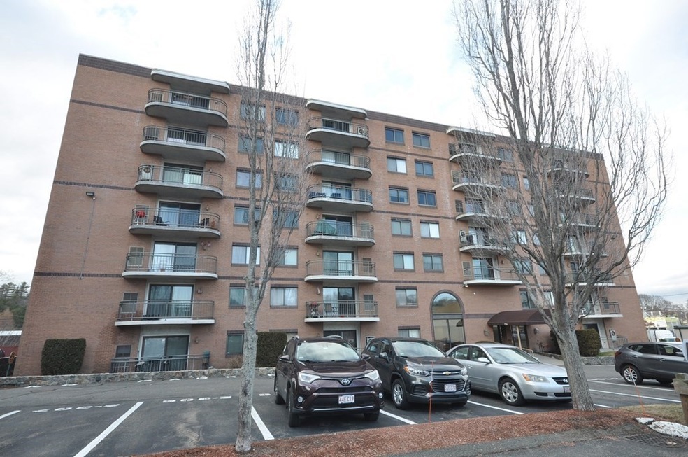 The Stadium unit 2-506, Lynn, MA 01904 - photo 1