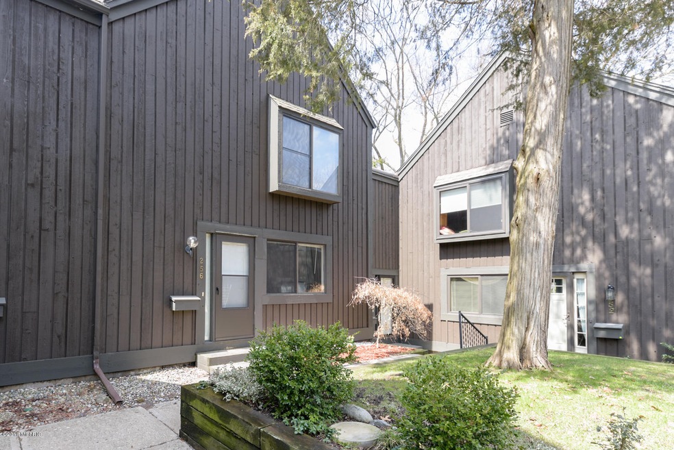 Dunbarten_Ct_256_Kalamazoo_49006-1