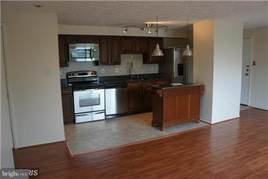 19509 Gunners Branch Rd unit E, Germantown, MD 20876 - photo 1