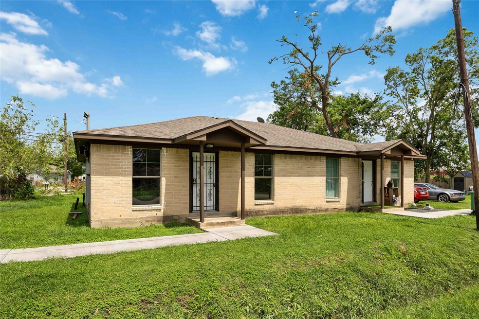 5202 Baton Rouge St, Houston, TX 77028 - photo 1