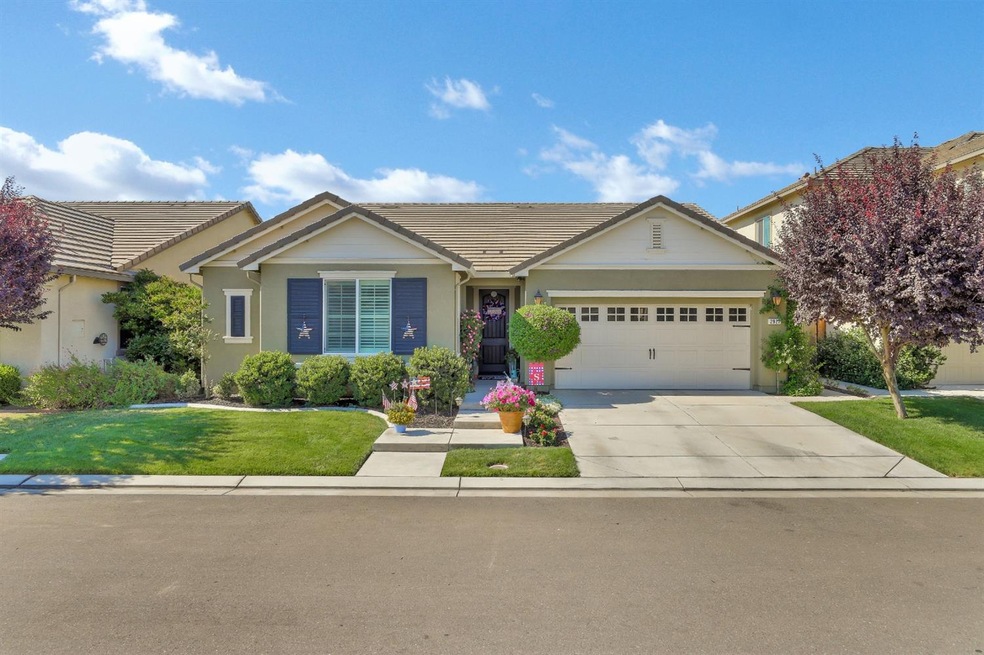 2921 Westport Cir, Oakdale, CA 95361 - photo 1