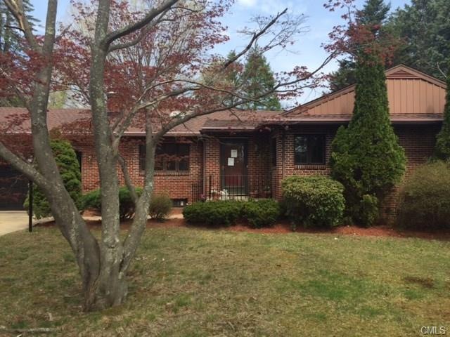 123 Strobel Rd, Trumbull, CT 06611 - photo 1