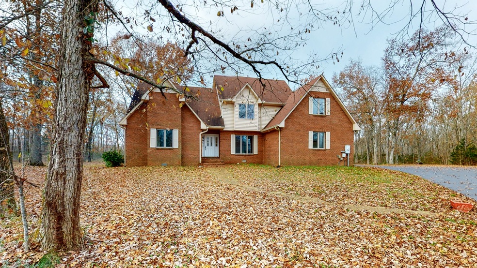 206 Kiowa Dr, Shelbyville, TN 37160 - photo 1