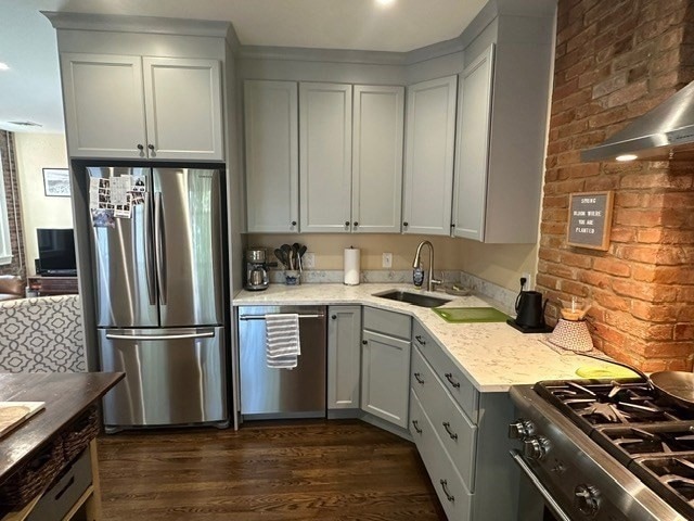 790 E 6th St unit 3, Boston, MA 02127 - photo 1