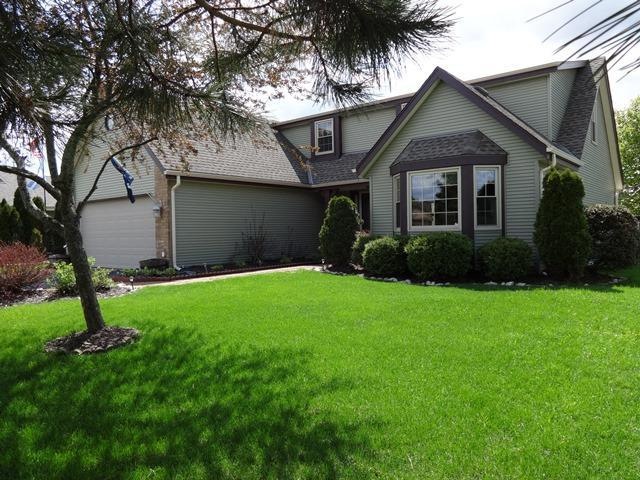 W163N10539 Ridgeview Ln, Germantown, WI 53022 - photo 1