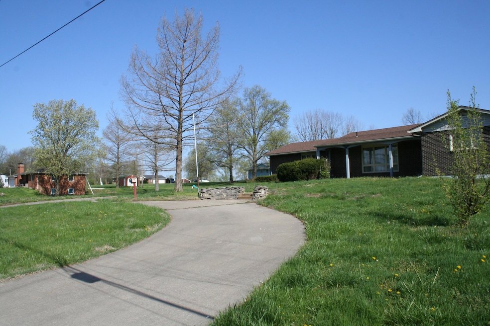 6007 E Saint Charles Rd, Columbia, MO 65202 - photo 1