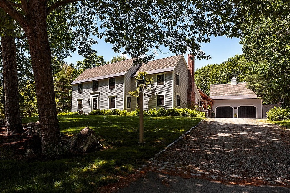 2 Arrowhead Ln, Milton, MA 02186 - photo 1