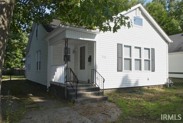506 W Cleveland Ave, Elkhart, IN 46516 - photo 1