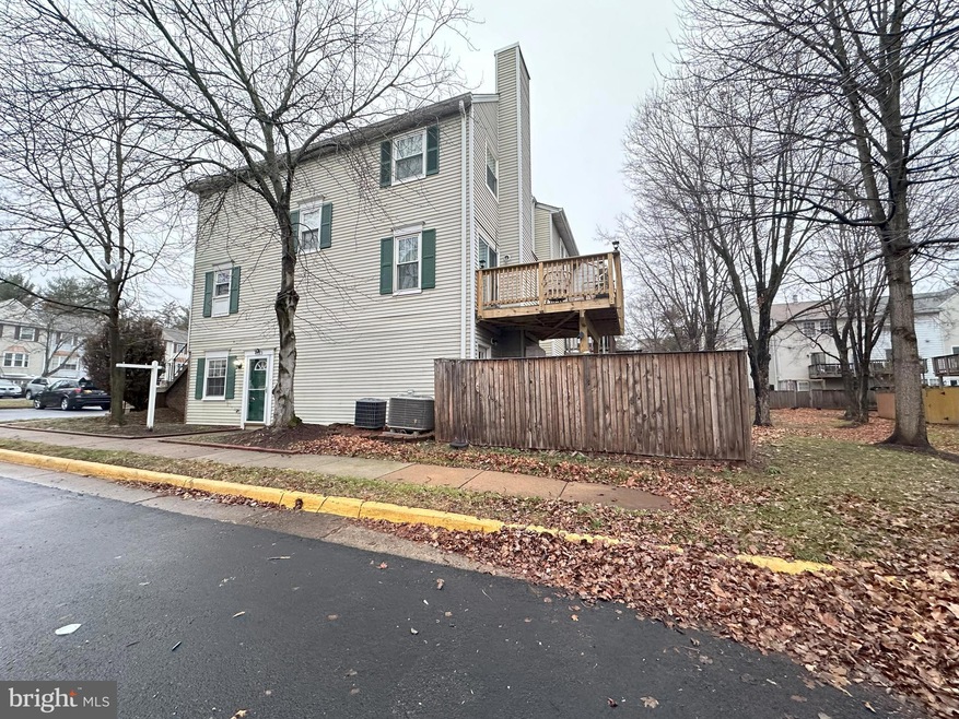 4123 Pleasant Meadow Ct unit 90C, Chantilly, VA 20151 - photo 1