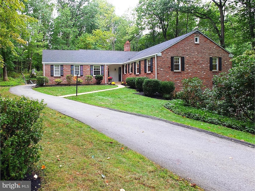 1589 Maple Ave, Paoli, PA 19301 - photo 1