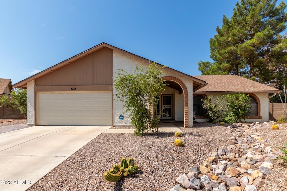 1608 N El Dorado Ct, Chandler, AZ 85224 - photo 1