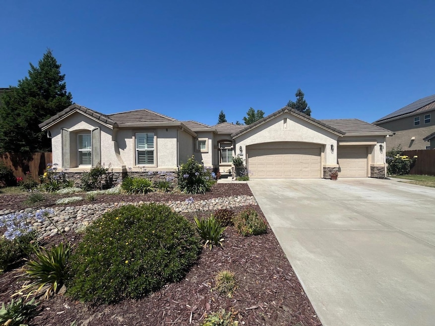 2261 Pillsbury Rd, Manteca, CA 95337 - photo 1