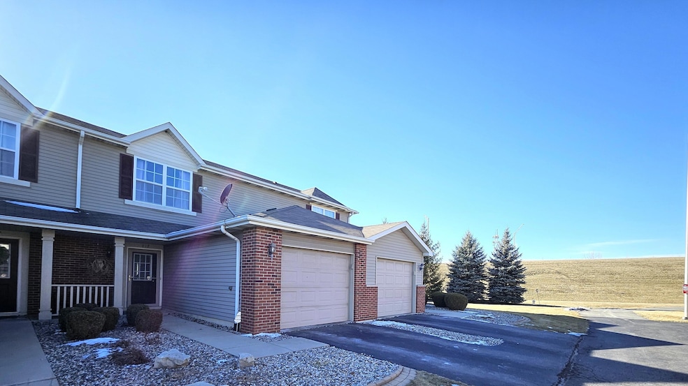 817 Flagstone Dr, Dyer, IN 46311 - photo 1