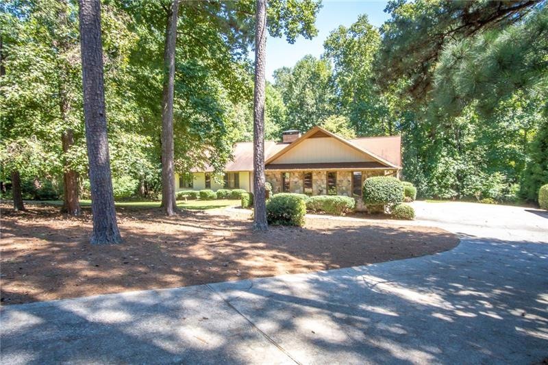 11385 West Rd, Roswell, GA 30075 - photo 1