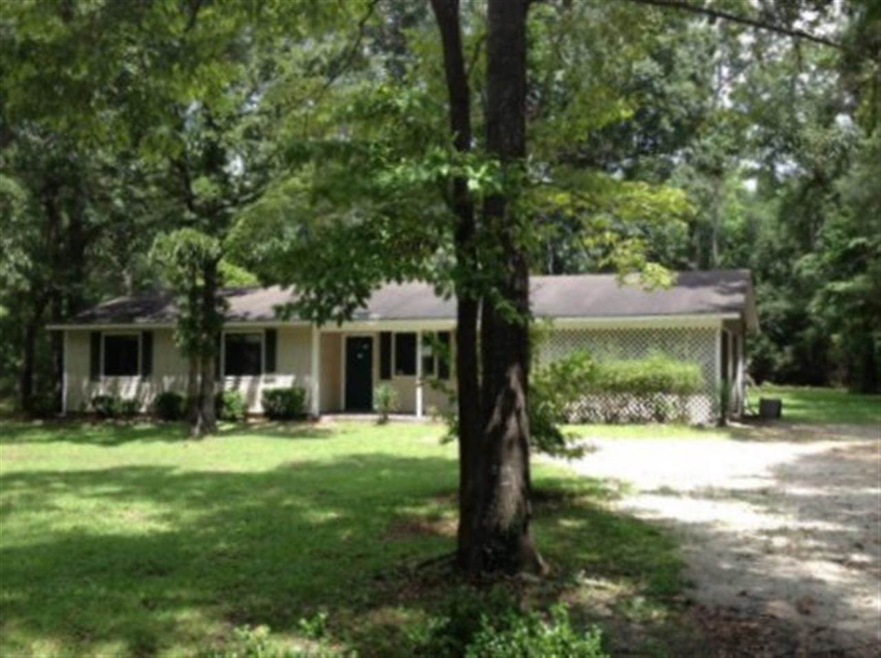 138 Edgewood Dr, Crawfordville, FL 32327 - photo 1