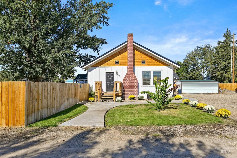 803 E Curtis Ave, Parma, ID 83660 - photo 1