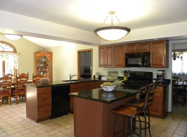 3309 Plum Grove Dr, Rolling Meadows, IL 60008 - photo 1