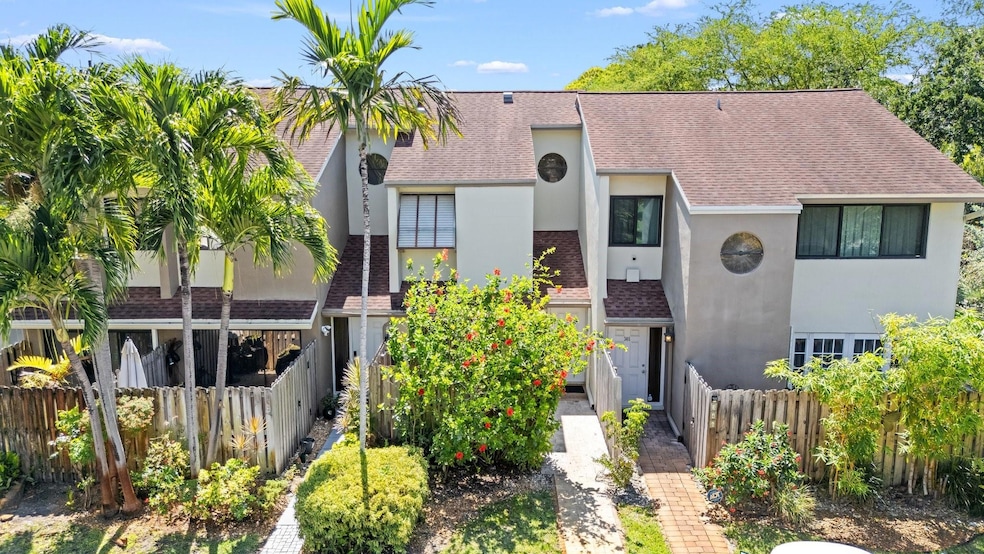 344 City View Dr, Fort Lauderdale, FL 33311 - photo 1