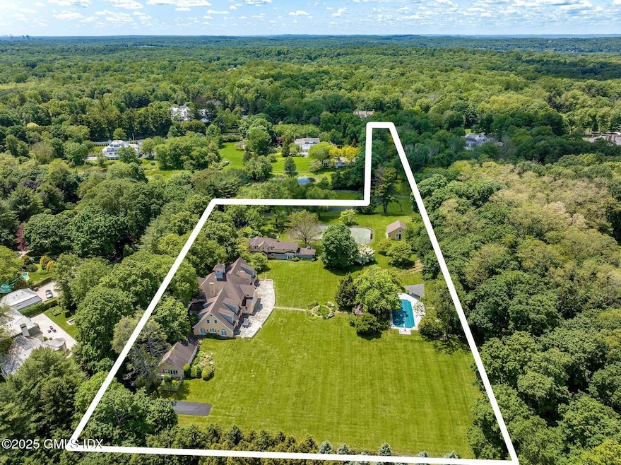 577 Round Hill Rd, Greenwich, CT 06831 - photo 1