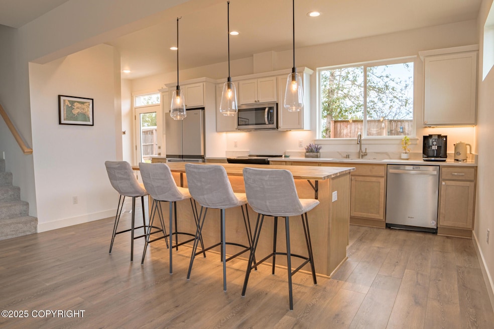 3668 Little Bear Place unit 6, Anchorage, AK 99504 - photo 1