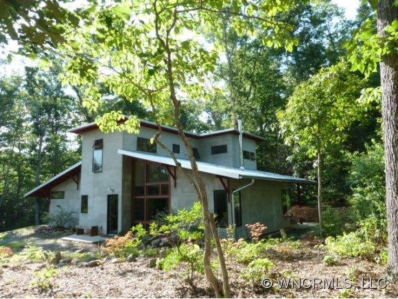 27 Rosebud Lane