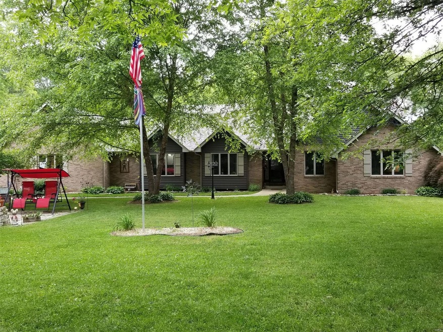 6871 Loyet Rd, Collinsville, IL 62234 - photo 1