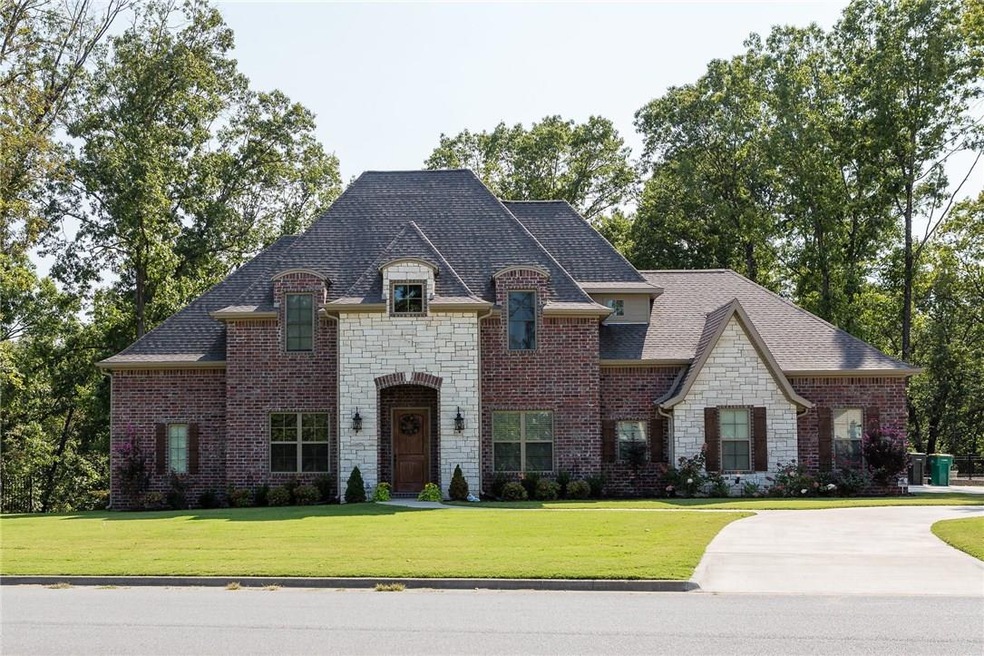 1458 Le Chesnay Dr, Centerton, AR 72719 - photo 1