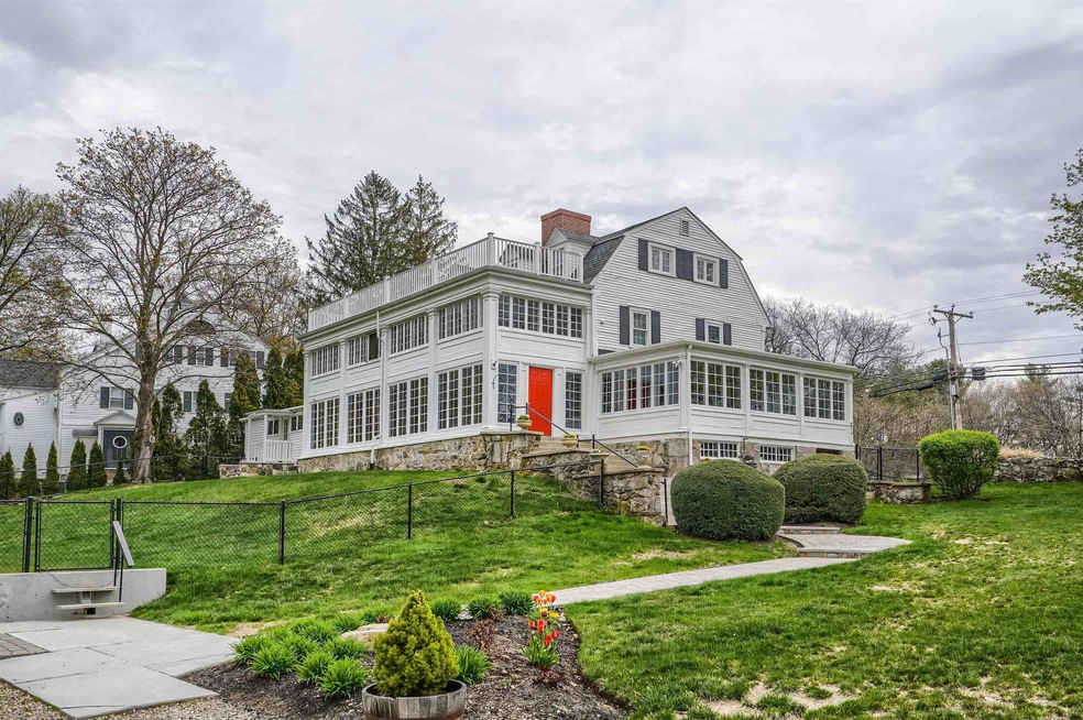 134 Range Rd, Windham, NH 03087 - photo 1