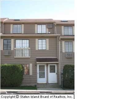 201 Lamped Loop unit A, Staten Island, NY 10314 - photo 1
