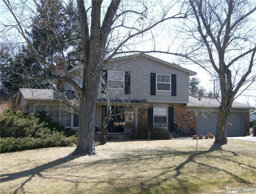 6771 Candlewood Trail, West Bloomfield, MI 48322 - photo 1