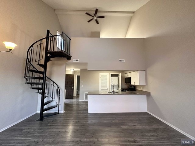 2 Solitude Ct unit 10, Vernon, NJ 07462 - photo 1