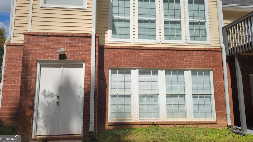 For Sale $470,000 • Co-Listing Agent