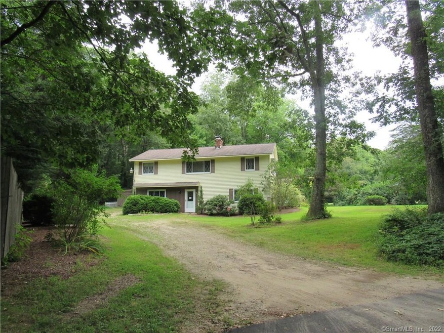 Ranch Style home with 3 bedrooms remodeled Kitchen