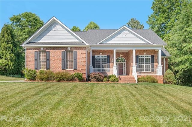 178 Hunters Hill Dr, Statesville, NC 28677 - photo 1