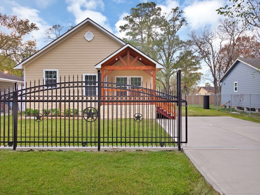 9405 Grady St, Houston, TX 77016 - photo 1