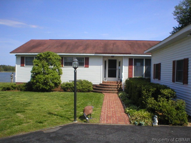 297 King Carter Ln, Weems, VA 22576 - photo 1