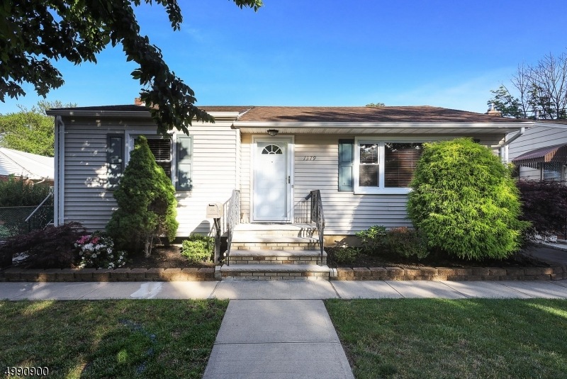 1379 Franklin St, Rahway, NJ 07065 - photo 1