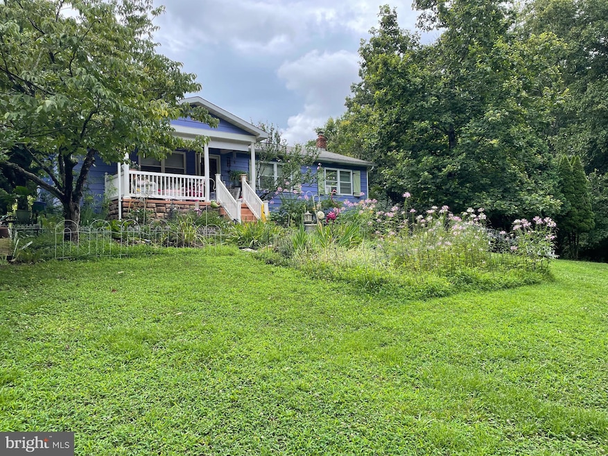 23 Gaschs Ln, Castleton, VA 22716 - photo 1