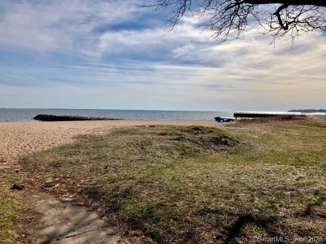 24 West Walk unit 24, West Haven, CT 06516 - photo 1