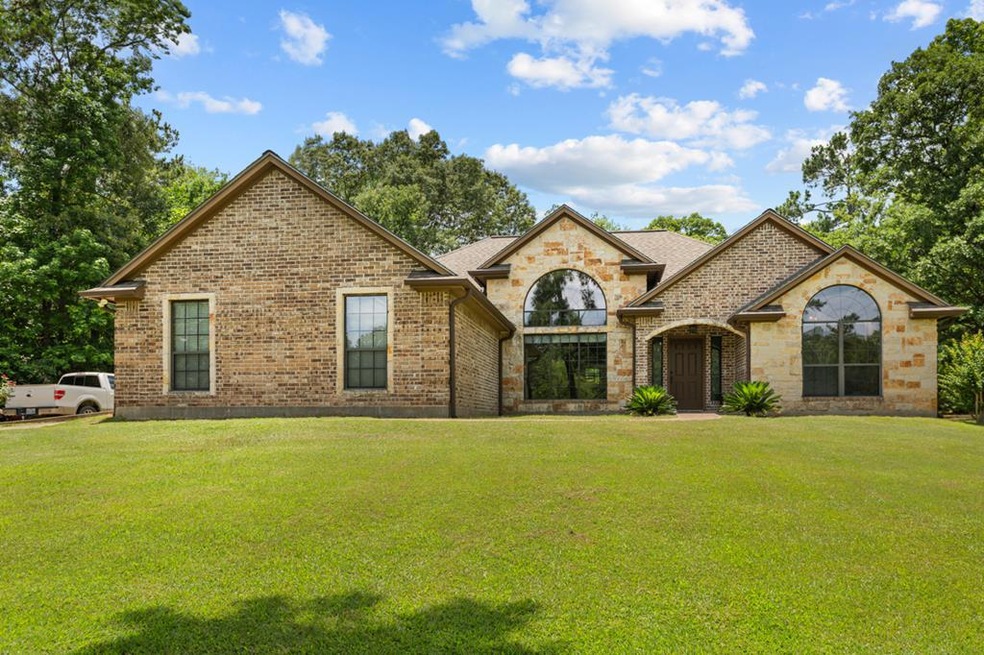 127 Magnolia Bend, Lufkin, TX 75904 - photo 1